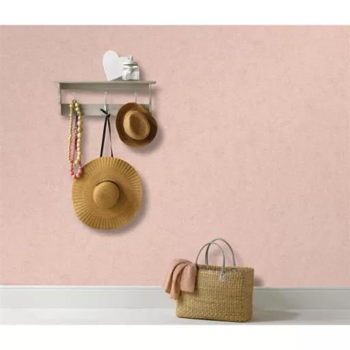 Pasztell rózsaszín textil hatású tapéta – elegáns struktúrált tapéta modern enteriőrbe