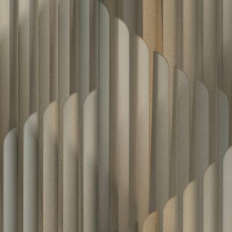   Barna-arany színű  geometrikus tapéta elegáns, íves art deco mintával. Modern, letisztult tapéta 