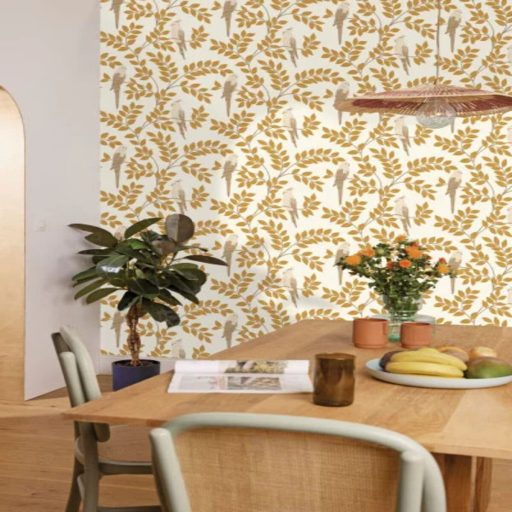 Madaras levél mintás tapéta – természet ihlette botanikus faldekoráció sárga-barna tónusokkal