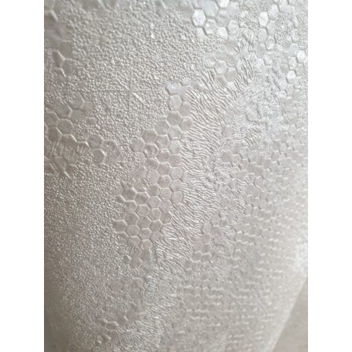 Letisztult, modern tapéta apró  3D hatszög mintával és strukturált felülettel fehér színben