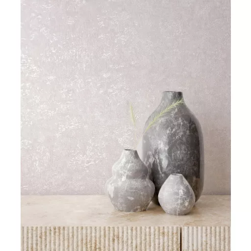 Betonhatású strukturált tapéta – modern minimalista elegancia természetes hatással pasztell rózsaszín tónusban