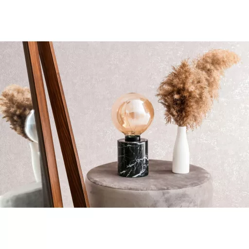 Betonhatású strukturált tapéta – modern minimalista elegancia természetes hatással pasztell rózsaszín tónusban