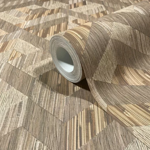 Karakteres geometrikus mintás tapéta textilhatású struktúrával -barna - beige színben