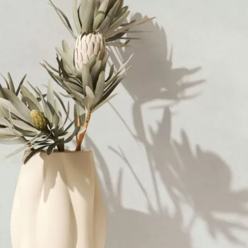 Tötrfehér színű dekorfestés hatású tapéta – modern strukturált falfelület elegáns enteriőrbe