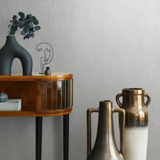 Modern szürke tapéta finom geometrikus és strukturált mintával