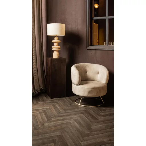 Bézs lounge fotel fém gyűrűlábbal – modern design karosszék nappaliba