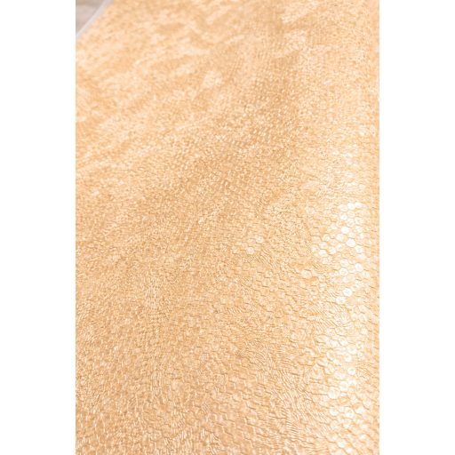 Letisztult, modern tapéta apró  3D hatszög mintával és strukturált felülettel arany színben