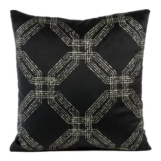   Fekete színű bársony díszpárna arany geometrikus mintával  – modern elegancia, az enteriőrök tökéletes kiegészítője. 45x45cm