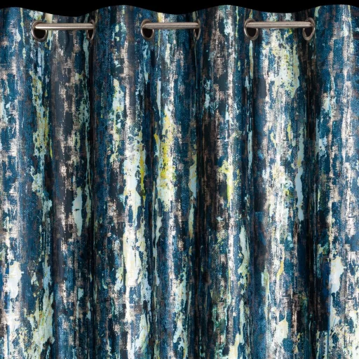 Kék árnyalatú készfüggöny  festett hatású mintázattal – fém ringlivel rúdkarnishoz 140X250cm