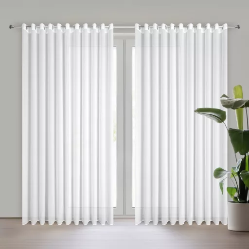 Modern fehér voile készfüggöny fém ringlikkel, fémkarikákkal, rúdkarnisra -Könnyed, áttetsző anyaga kellemes természetes fényt enged a helyiségbe, miközben elegáns megjelenést biztosít400X250cm 