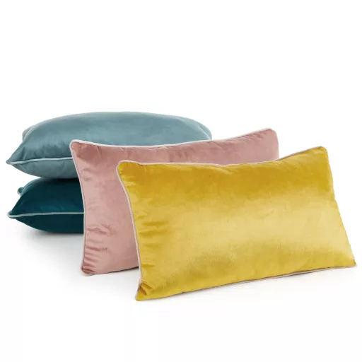Kék színű  bársony boríték alakú díszpárna – Elegáns dekoráció nappaliba és hálószobába  -egyedi szabású párnabelsővel-30 x 50 cm