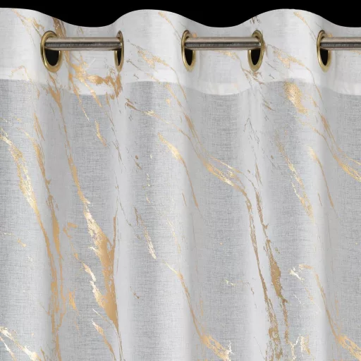 Fehér-arany márványmintás voile készfüggöny – exkluzív fényáteresztő függöny arany ringlikkel,  fémkarikákkall, rúdkarnishoz. 140X250cm 