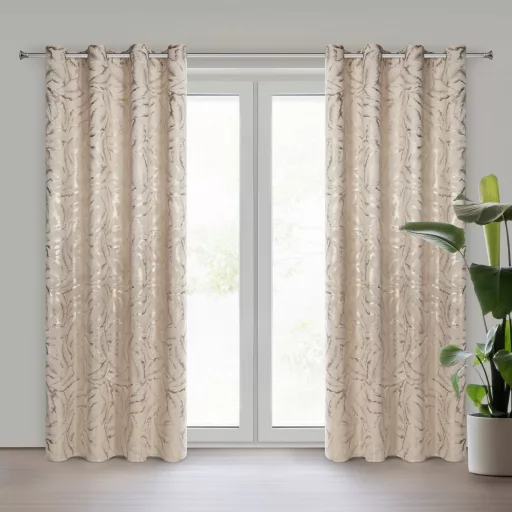 Elegáns levélmintás sötétítő függöny finom arany mintázattal és modern ringlis kialakítással 140X250cm 