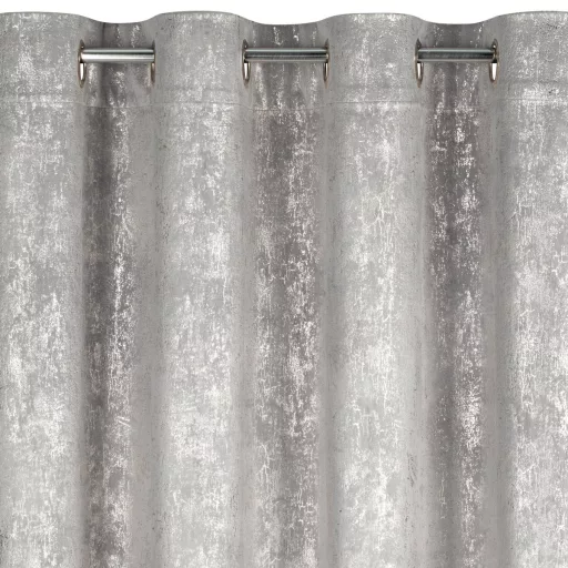 Szürke árnyalatú bársony készfüggöny ,aranyló- festett hatású mintázattal ––fém ringlivel rúdkarnishoz 140X250cm 