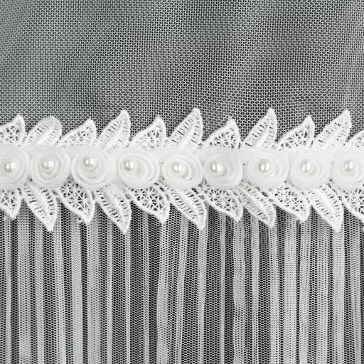 Fehér voile készfüggöny plisszírozott alsó résszel és gyöngy díszítéssel – exkluzív fényáteresztő függöny ringlis kivitelben 140X250cm 