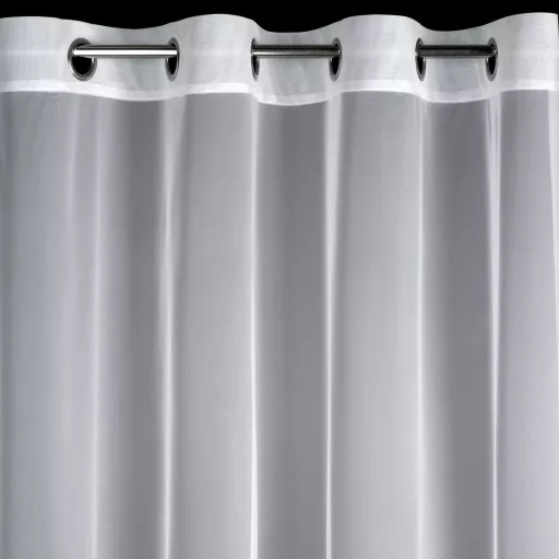 Fehér voile készfüggöny elegáns hímzett levélmintával – fényáteresztő függöny fémkarikákkall, rúdkarnishoz. 140X250cm 
