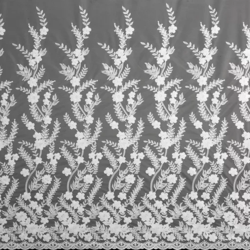 Fehér voile készfüggöny elegáns hímzett levélmintával – fényáteresztő függöny fémkarikákkall, rúdkarnishoz.300X250cm 