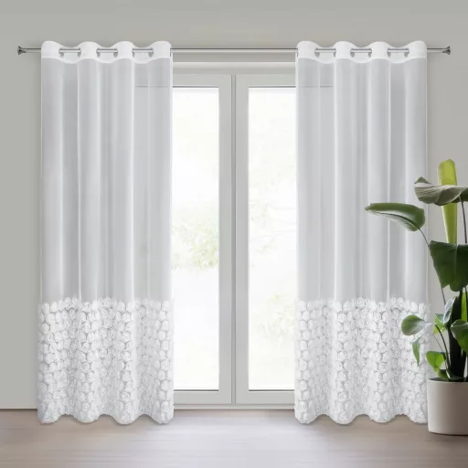 3D virágmintás fehér voile készfüggöny – elegáns, fényáteresztő függöny fémkarikákkal, rúdkarnishoz. 140X250cm 