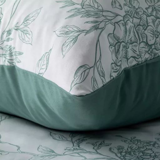Mentazöld virágmintás ágyneműhuzat szett – elegáns hortenzia design 160x200, 70x80x2db