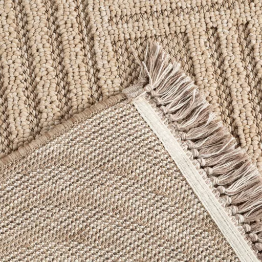 Elegáns beige színű  szőnyeg finoman kidolgozott geometrikus mintázattal és puha, kellemes tapintású felülettel –  elegáns nappali szőnyeg, texturált minimalista design ,TÖBB MÉRETBEN 13900 Ft-40000 Ft-ig 