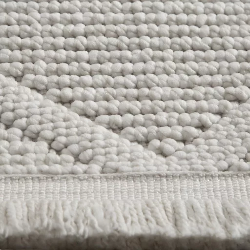 Elegáns krémszínű szőnyeg finoman kidolgozott geometrikus mintázattal és puha, kellemes tapintású felülettel –  elegáns nappali szőnyeg, texturált minimalista design ,TÖBB MÉRETBEN- 16900 Ft-79900 Ft-ig