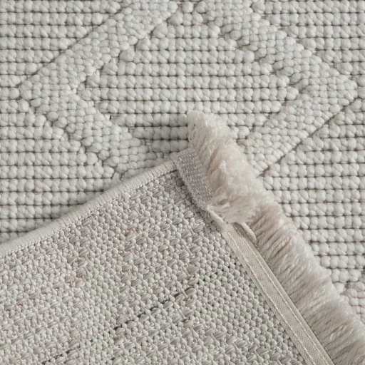 Elegáns krémszínű szőnyeg finoman kidolgozott geometrikus mintázattal és puha, kellemes tapintású felülettel –  elegáns nappali szőnyeg, texturált minimalista design ,TÖBB MÉRETBEN- 16900 Ft-79900 Ft-ig