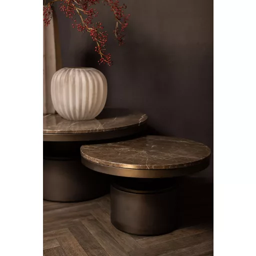 Kerek dohányzóasztal – Márvány lappal, sötétbarna fém talppal