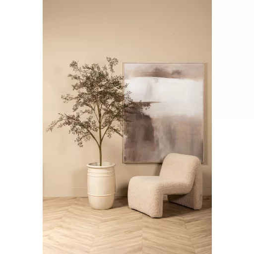 Modern bézs bouclé lounge chair – designer pihenőfotel puha teddy kárpittal