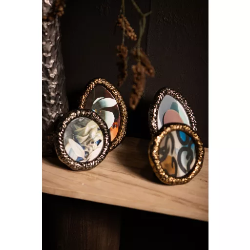 Antik arany színű képkeret organikus formával