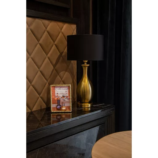 Arany színű elegáns képkeret