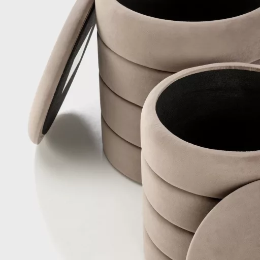 Stílusos bézs bársony puff szett 2 méretben, tároló funkcióval. Modern, elegáns kiegészítő nappaliba, hálóba vagy előszobába 40/44 cm + 33/39 cm