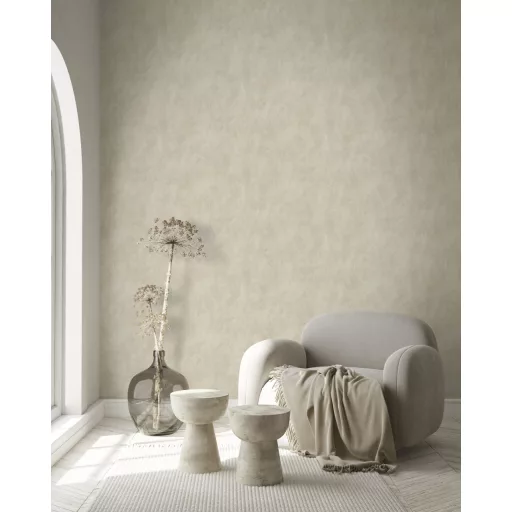 Elegáns melegbeige tapéta finom vakolathatással – modern textúrált falfelületel 10x0,53m