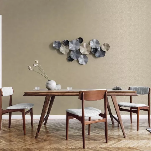 Prémium ,elegáns fémes  betonhatású tapéta , aranyló fémes felülettel