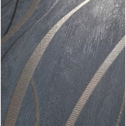 Modern hullámvonal mintás tapéta – elegáns strukturált design tapéta kékesszürke- pezsgő színben ,selyemfénnyel